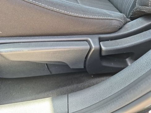 Used 2025 Nissan Sentra SV FWD image 14