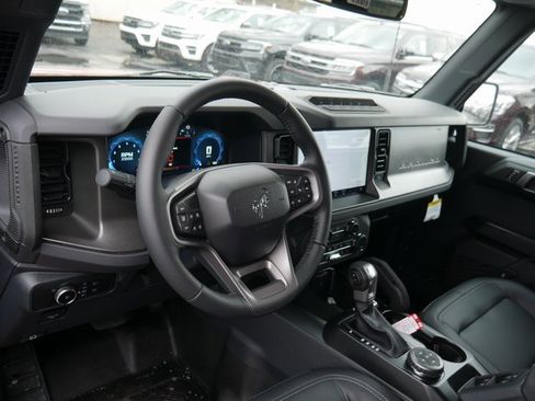 New 2025 Ford Bronco Badlands image 15