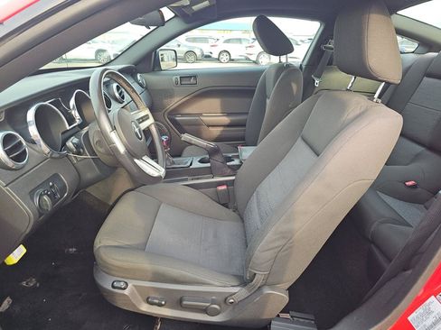 Used 2005 Ford Mustang Premium RWD image 9