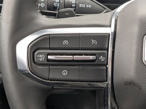 Used 2025 GMC Yukon Denali image 24