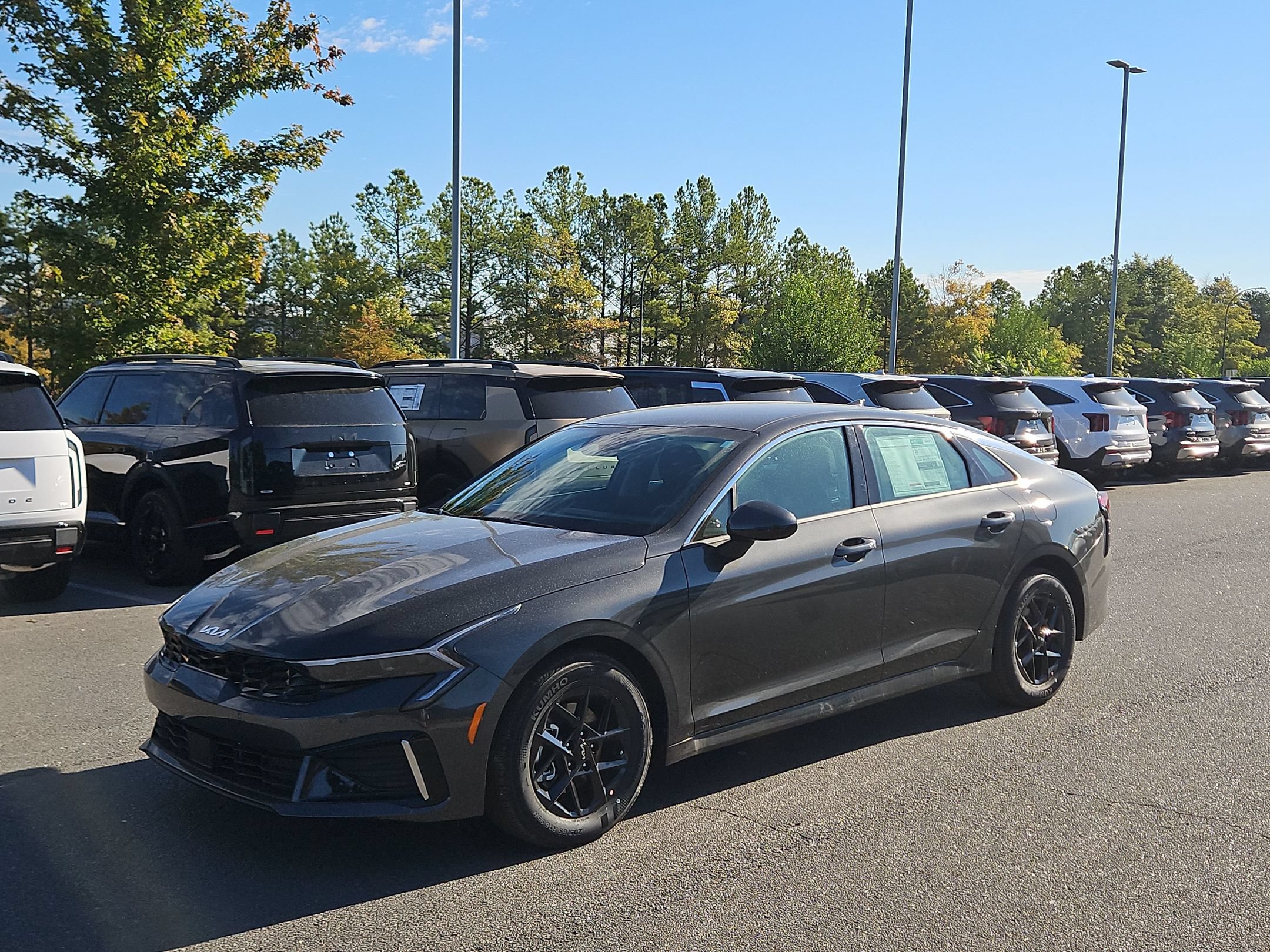 New 2026 Kia K5 LXS FWD image 3