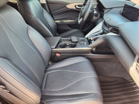 Used 2023 Acura TLX w/ Technology Package image 17