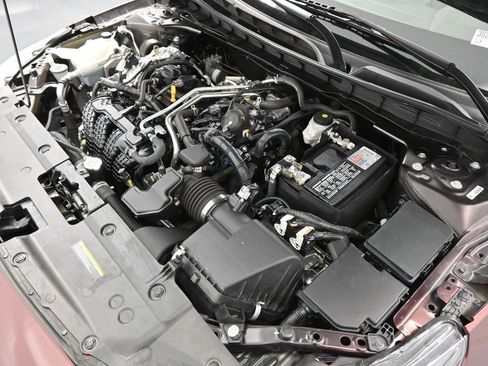 Used 2024 Nissan Altima 2.5 SV image 40