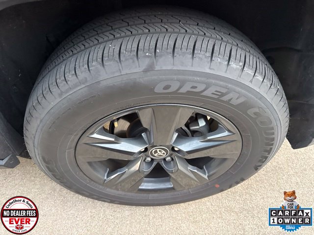 Used 2026 Toyota RAV4 LE AWD/4WD image 3