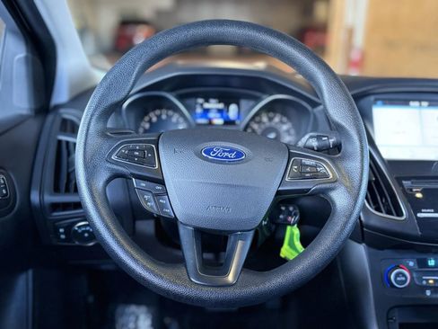 Used 2018 Ford Focus SEL image 22