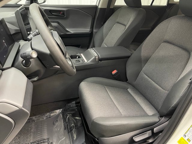 Used 2026 Toyota RAV4 LE AWD/4WD image 15