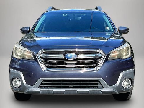 Used 2018 Subaru Outback 2.5i Limited AWD/4WD image 3