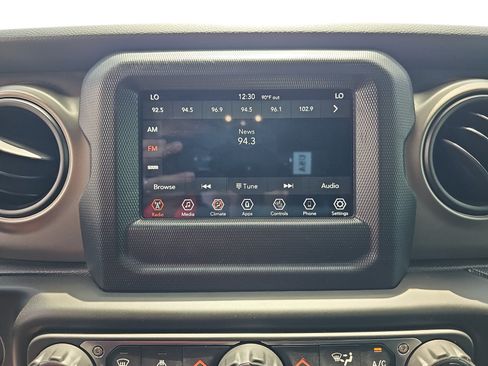 Used 2021 Jeep Wrangler Unlimited Sport AWD/4WD image 18