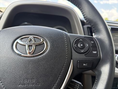 Used 2016 Toyota RAV4 Limited AWD/4WD image 11