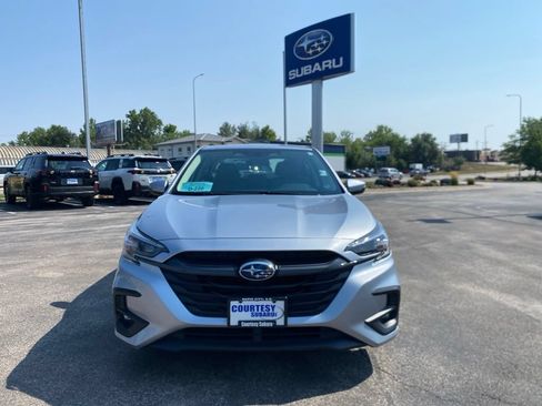 Used 2025 Subaru Legacy Premium AWD/4WD image 2