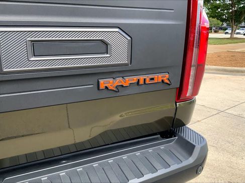 Used 2025 Ford F150 Raptor AWD/4WD image 10