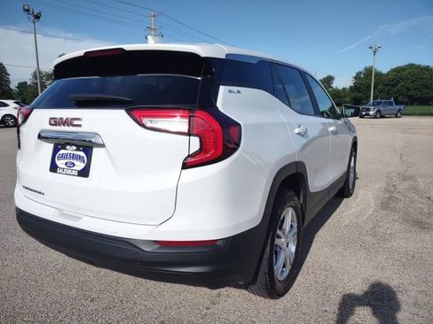 Used 2024 GMC Terrain SLE FWD image 5