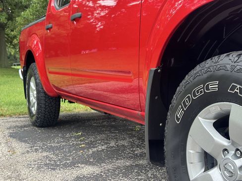 Used 2011 Nissan Frontier SV AWD/4WD image 20