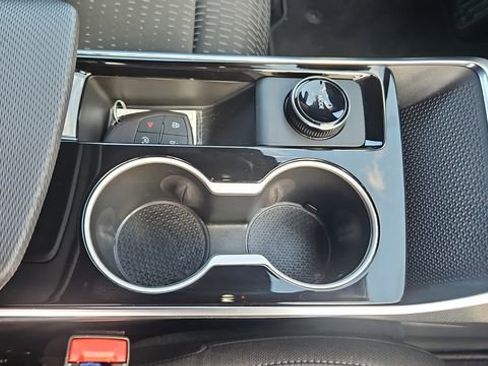 Used 2026 Chevrolet Equinox LT image 14