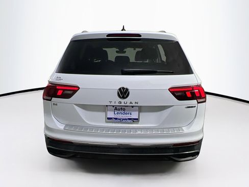 Used 2022 Volkswagen Tiguan SE image 6