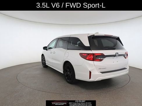 Used 2025 Honda Odyssey Sport-L image 12