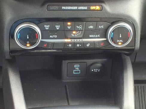 Used 2022 Ford Escape SE w/ Convenience Package image 18