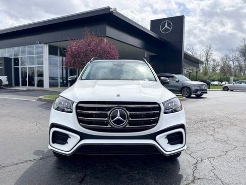 New 2026 Mercedes-Benz GLS 580 4MATIC image 3