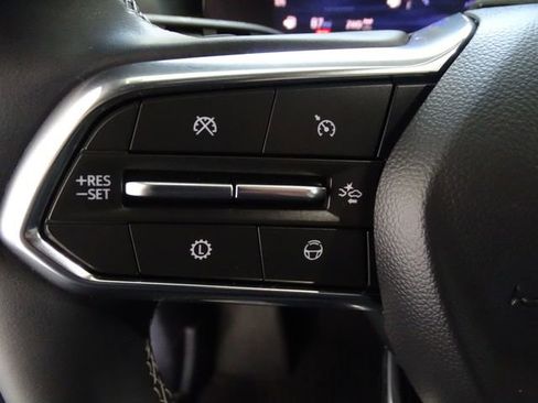 Used 2025 Chevrolet Traverse High Country w/ LPO, Floor Liner Package AWD/4WD image 7