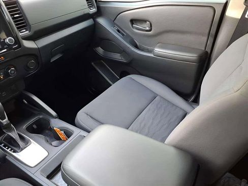 Used 2023 Nissan Frontier S image 12