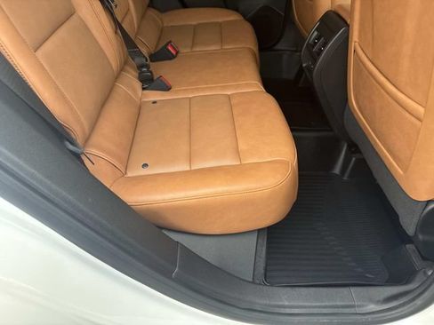 Certified 2024 Cadillac XT4 Premium Luxury AWD/4WD image 23