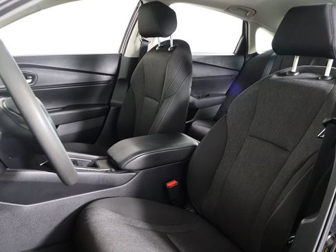 Used 2025 Honda Accord SE image 28