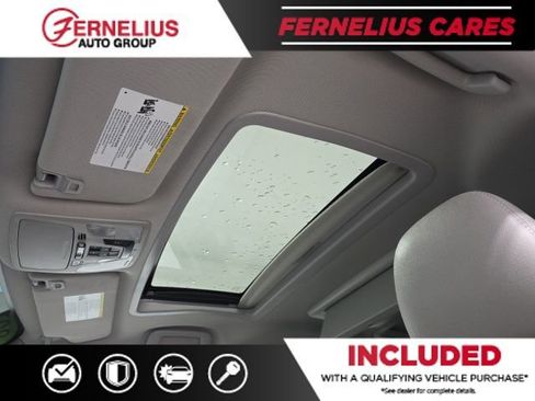 Used 2017 Toyota Sienna Limited Premium image 37