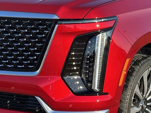 New 2026 Cadillac Escalade Luxury w/ Touring Package image 9