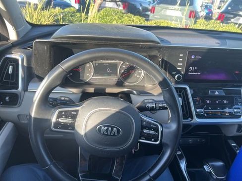 Used 2021 Kia Sorento SX AWD/4WD image 4