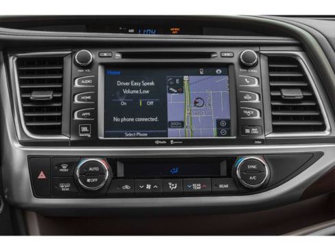Used 2015 Toyota Highlander XLE AWD/4WD image 10