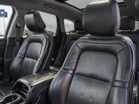 Used 2020 Lincoln Corsair AWD w/ Premium Package image 34