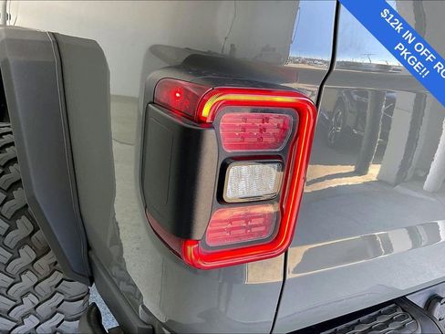 Used 2020 Jeep Gladiator Rubicon image 40