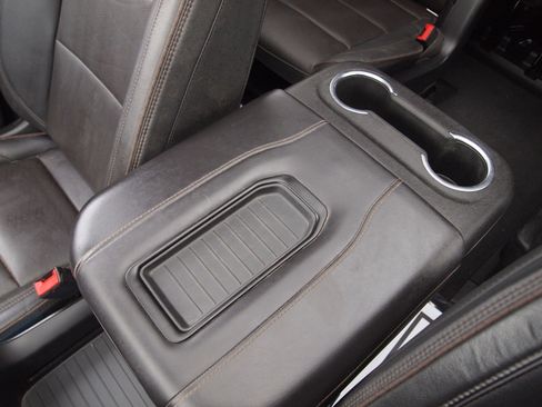 Used 2022 Chevrolet Tahoe High Country w/ Premium Package 2 image 25