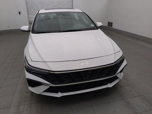 Used 2025 Hyundai Elantra SEL FWD image 14