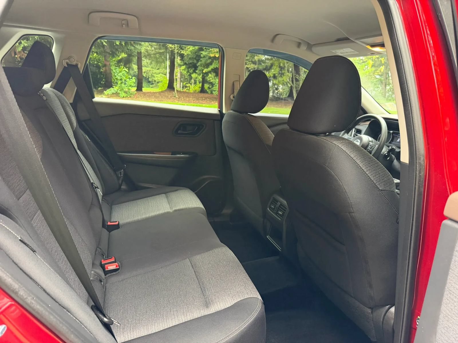 Used 2021 Nissan Rogue S AWD/4WD image 10