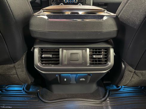 Used 2023 Ford F150 Lariat image 25