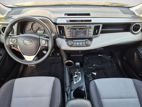 Used 2015 Toyota RAV4 XLE FWD image 17