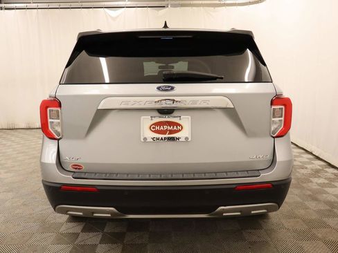 Used 2023 Ford Explorer XLT w/ Equipment Group 202A image 5