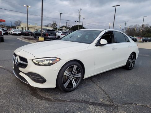 Used 2025 Mercedes-Benz C 300 Sedan image 3