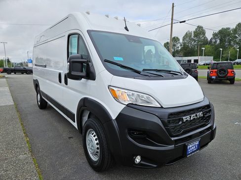 Used 2026 RAM ProMaster 2500 w/ Convenience Group FWD image 7