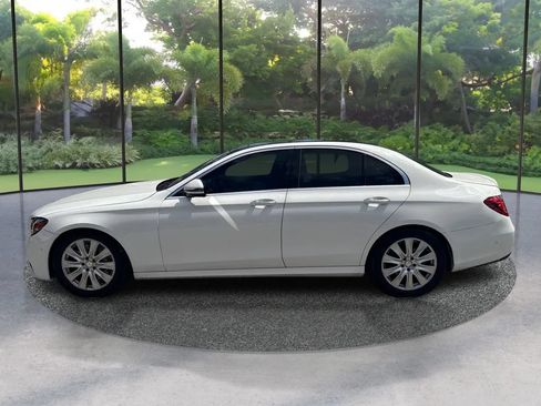 Used 2019 Mercedes-Benz E 300 w/ Premium 1 Package image 8