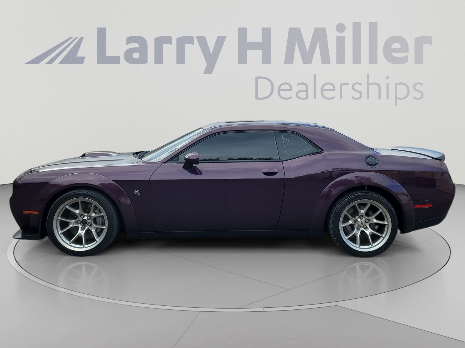 Used 2020 Dodge Challenger R/T Scat Pack RWD image 2