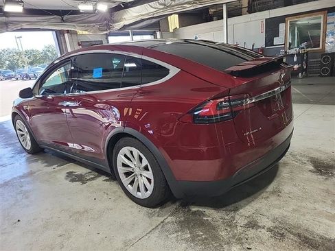Used 2016 Tesla Model X Performance image 11