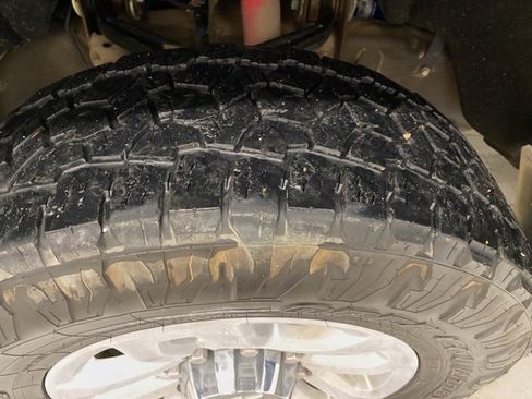 Used 2017 Chevrolet Silverado 2500 LT w/ LT Convenience Package image 28