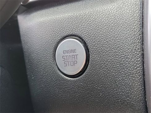 Used 2022 Kia Sorento EX w/ Panoramic Sunroof Package image 13