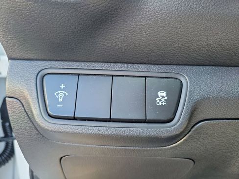 Used 2023 Kia Forte LX image 19