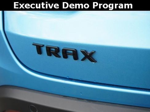 Used 2025 Chevrolet Trax RS w/ Driver Confidence Package image 15