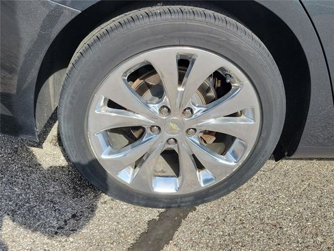 Used 2017 Chevrolet Malibu Premier image 5