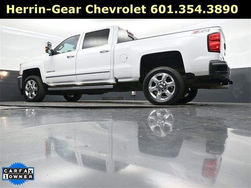 Used 2019 Chevrolet Silverado 2500 LTZ w/ Duramax Plus Package image 40