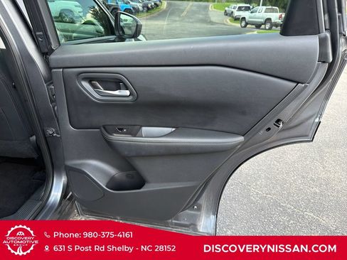 Certified 2025 Nissan Rogue SV FWD image 33